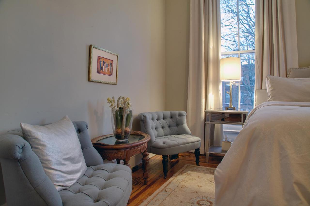 Akwaaba Mansion Bed & Breakfast Ню Йорк Екстериор снимка